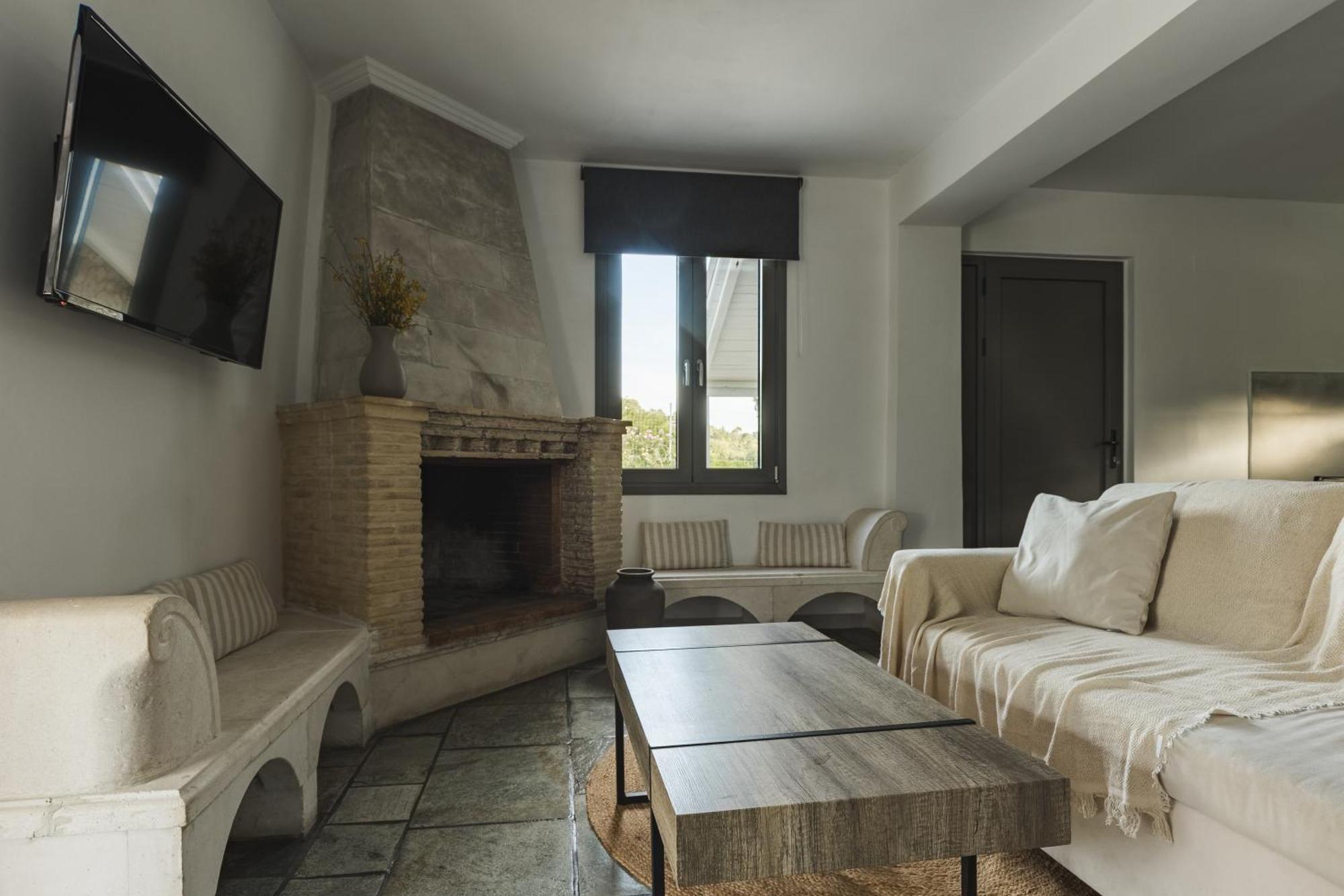 Vasilikí Binios Villa - Private Pool, Walking Distance From The Beach מראה חיצוני תמונה